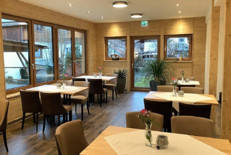restaurant13